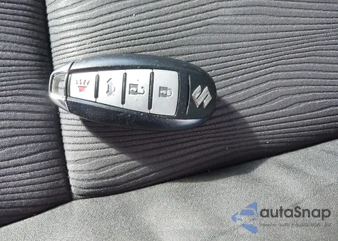 2011 Suzuki Kizashi Se z USA, uszkodzony, nr VIN JS2RF9A39B6110425